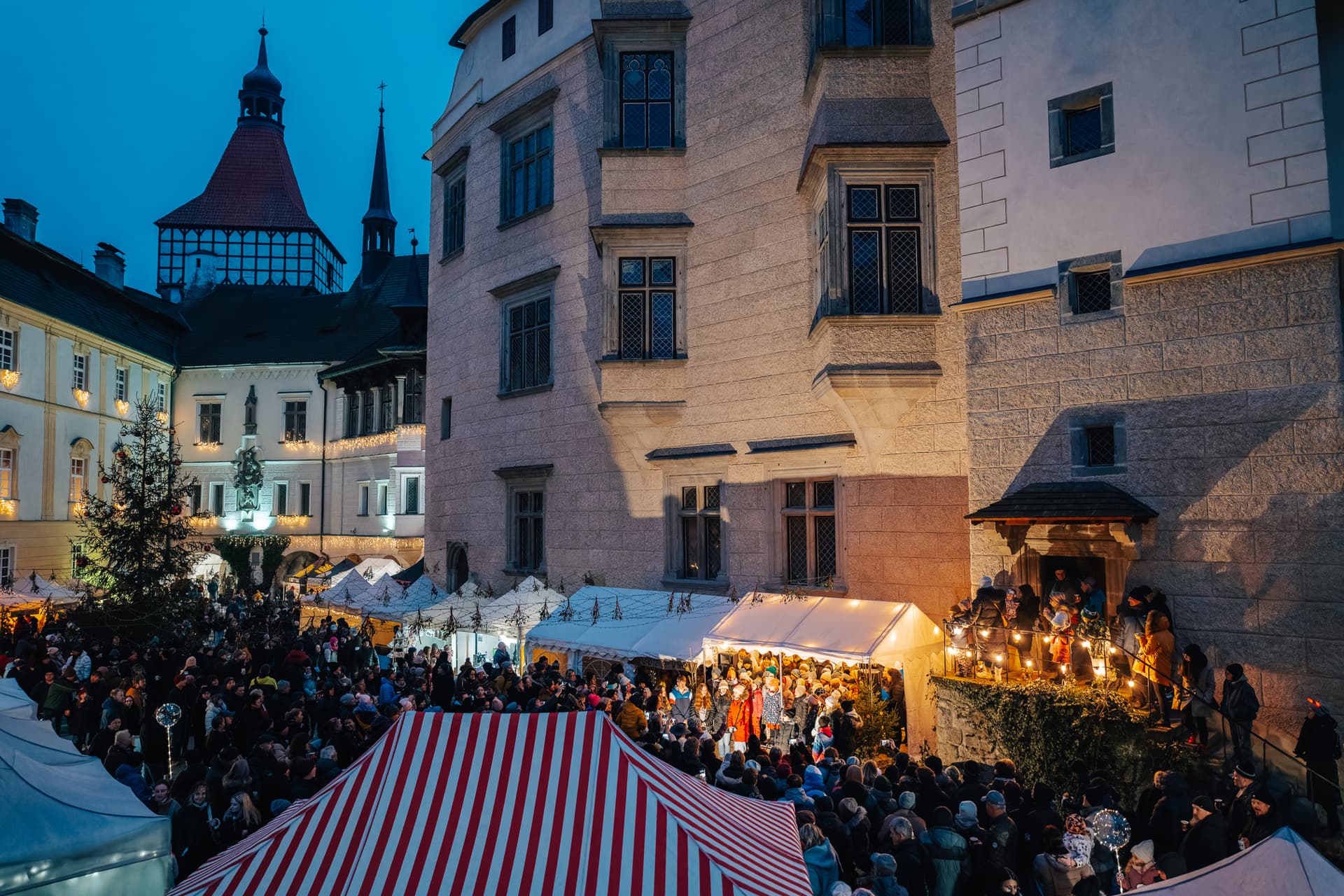 Christmas Tree Lighting Ceremony at Castle Blatna