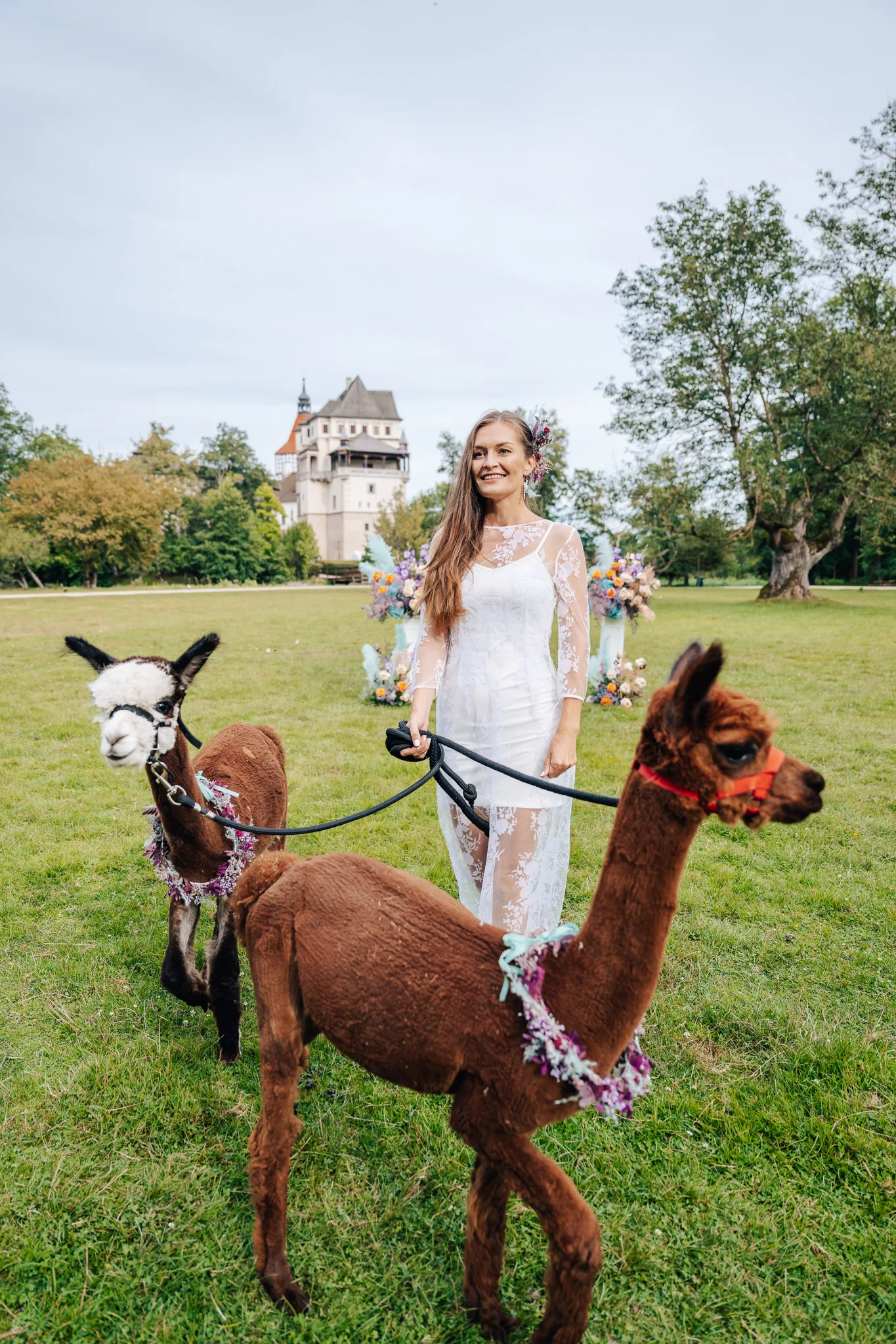 Wedding photography in the castle park