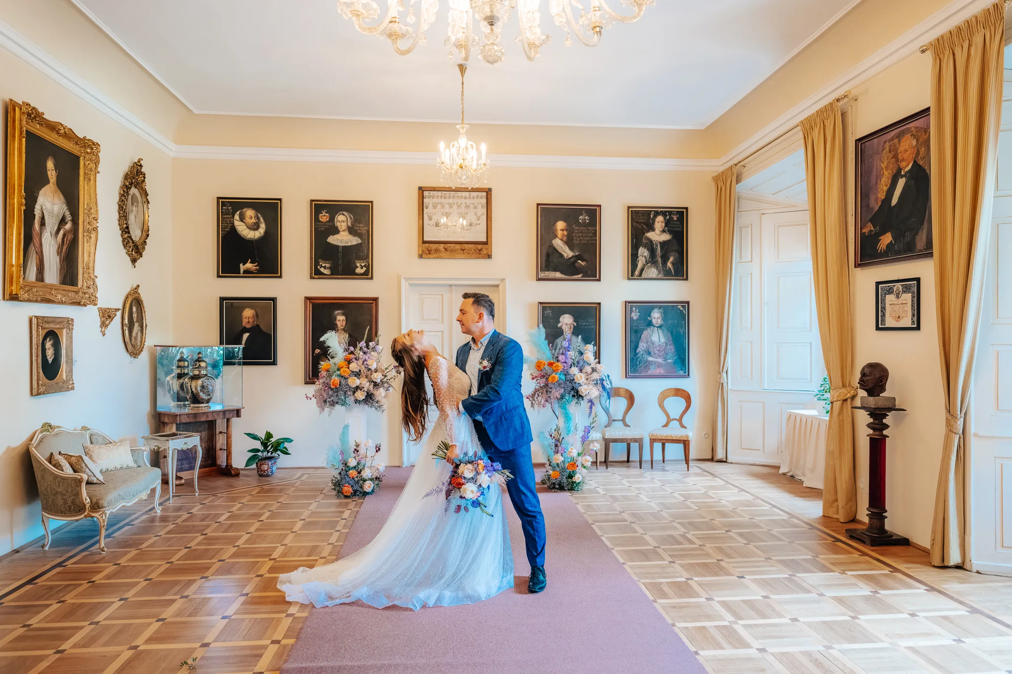 Wedding ceremony in the Picture Gallery